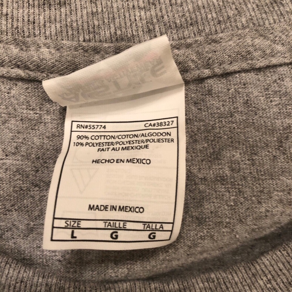NWOT Rare “Jugs Not Drugs” t-shirt - Picture 3 of 3